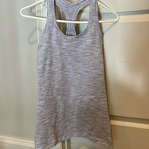 Lululemon tank size 6